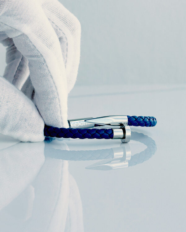 GDorri Nail Bracelet Blue White Gold