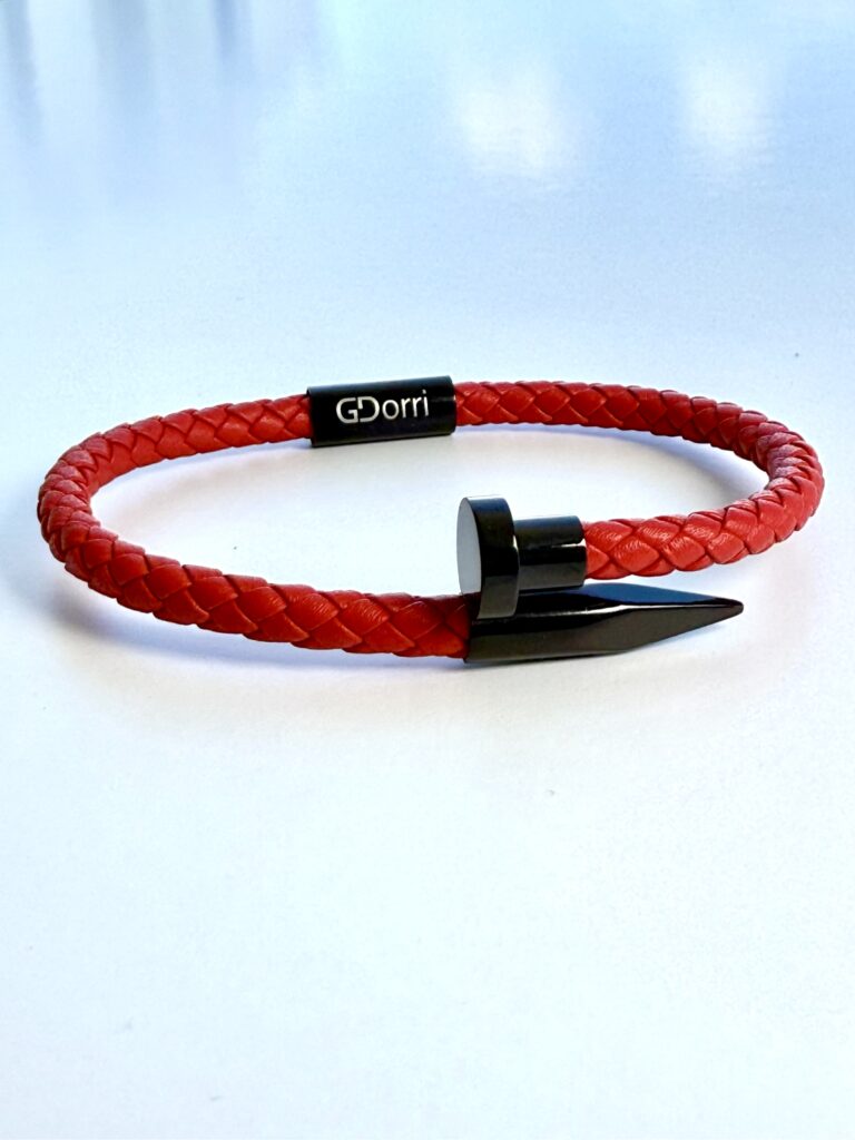 GDorri Nail Bracelet Red Blackened Main
